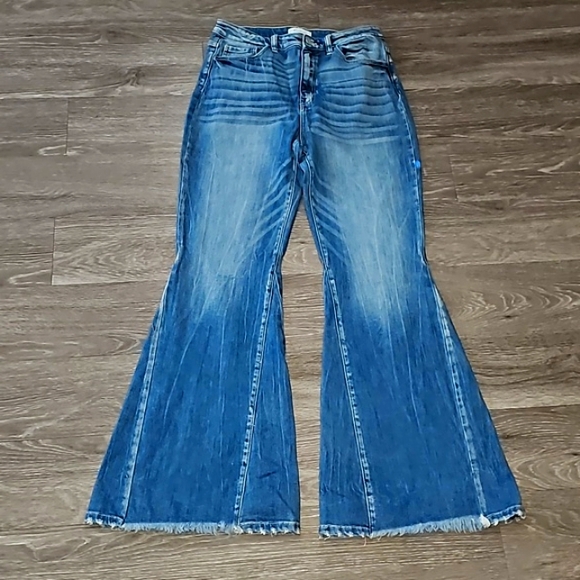 KanCan Denim - Womens KanCan Signature Ultra High Rise Flare. Sz 30×33